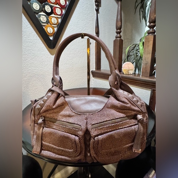 B. Makowsky Brown Leather Shoulder Bag with Slouchy Silhouette - Picture 1 of 12